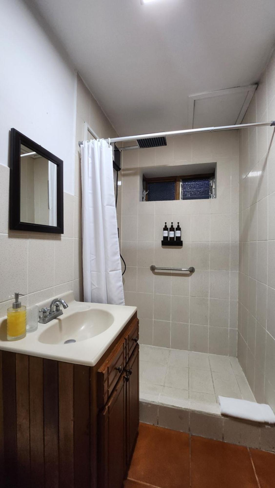 La Casa De Cariari Al Golf Bed and Breakfast Ερέδια Εξωτερικό φωτογραφία